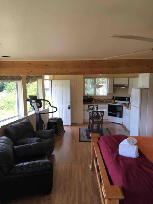 Kelli Creek Cottage - Reduced Price On Tours 주노 객실 사진