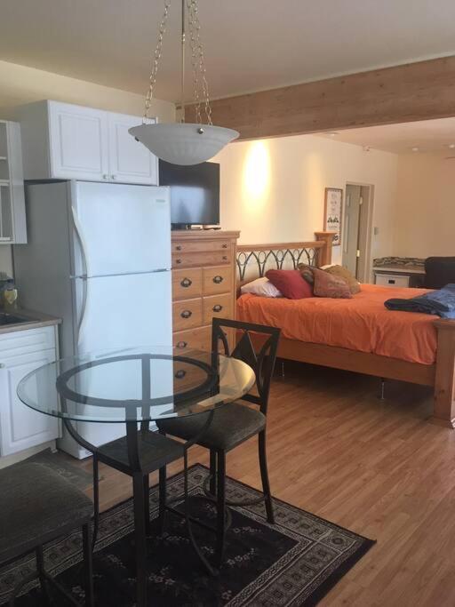 Kelli Creek Cottage - Reduced Price On Tours 주노 객실 사진