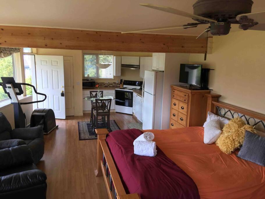 Kelli Creek Cottage - Reduced Price On Tours 주노 객실 사진